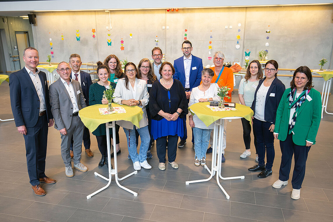 Kultusministerin Theresa Schopper informierte sich bei ihrer Visite in Heiligenbronn über die Sonderpädagogischen Bildungs- und Beratungszentren der Stiftung St. Franziskus.