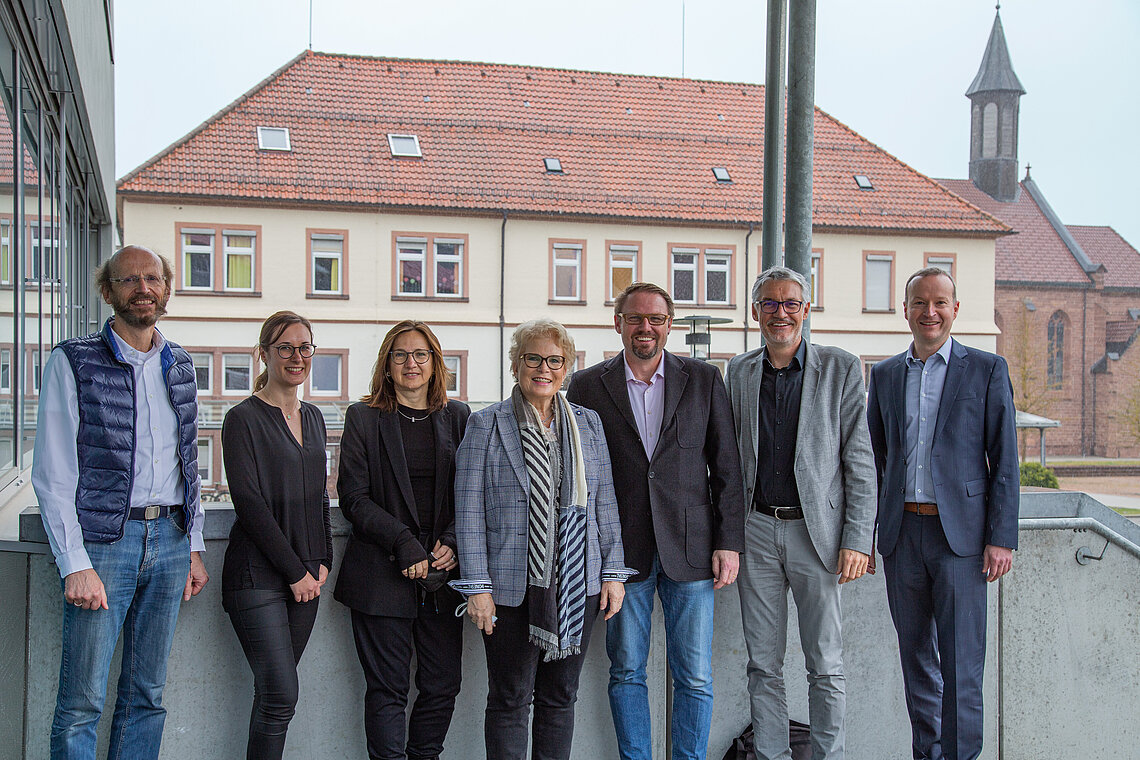 Ludger Bernhard, Stefanie Frech, Anne Bredtmann, Bettina Schuler, Georg Brugger-Efinger, Thomas Brugger und Stefan Guhl (von links).