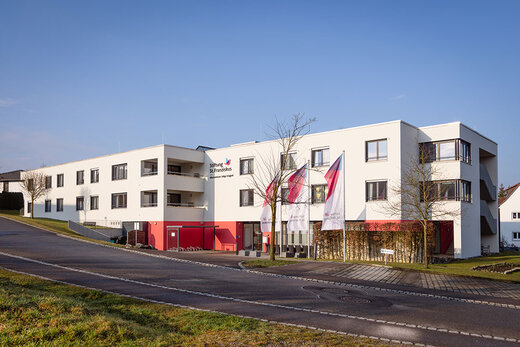 Gebäude Altenzentrum Selige Irmgard für Kurz- und Vollzeitpflege