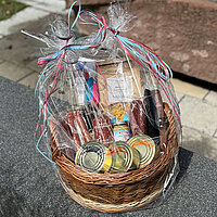 Individuell zusammengestellter Geschenkkorb aus dem Hofladen